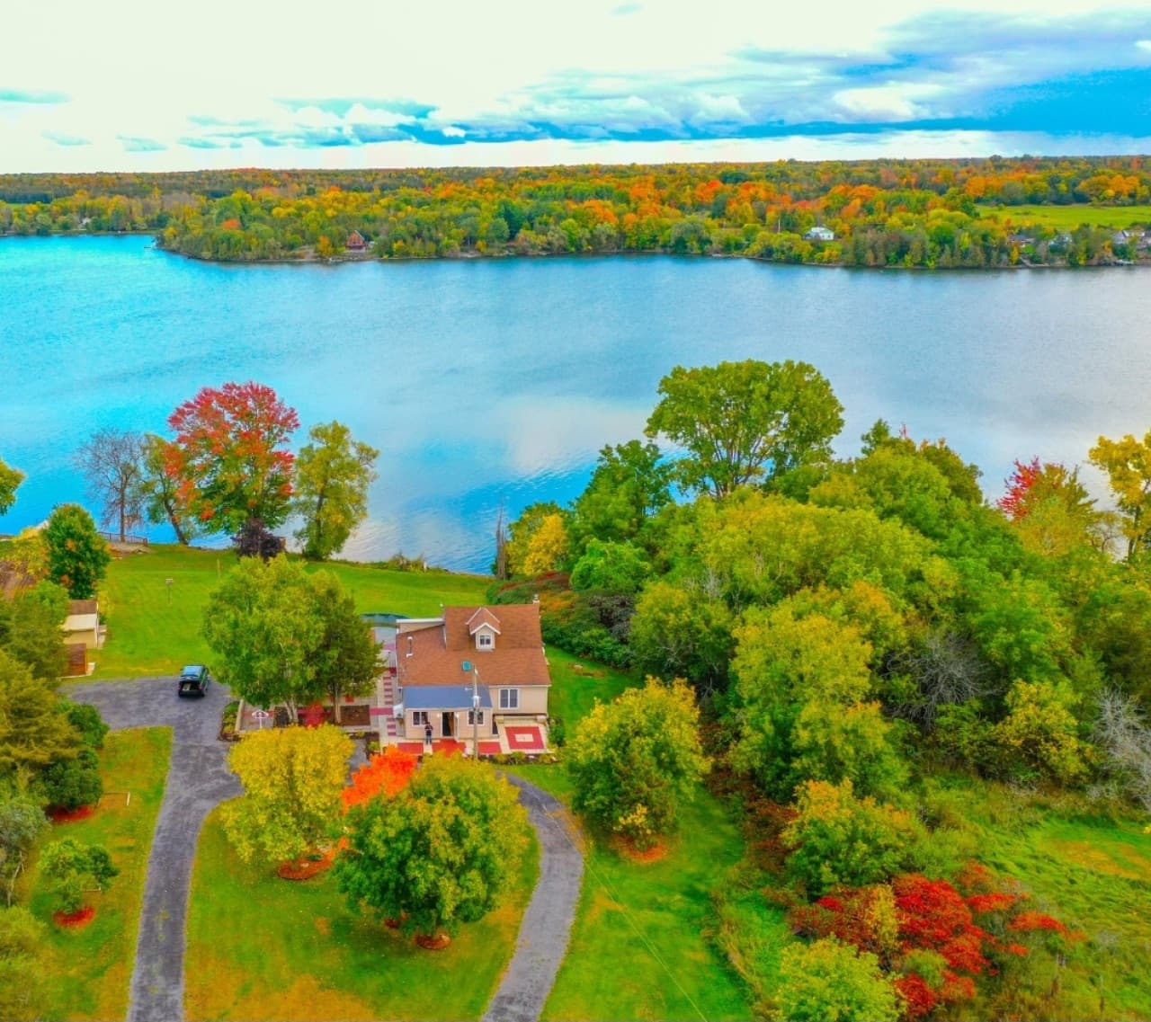 The Cozy Napanee Getaway