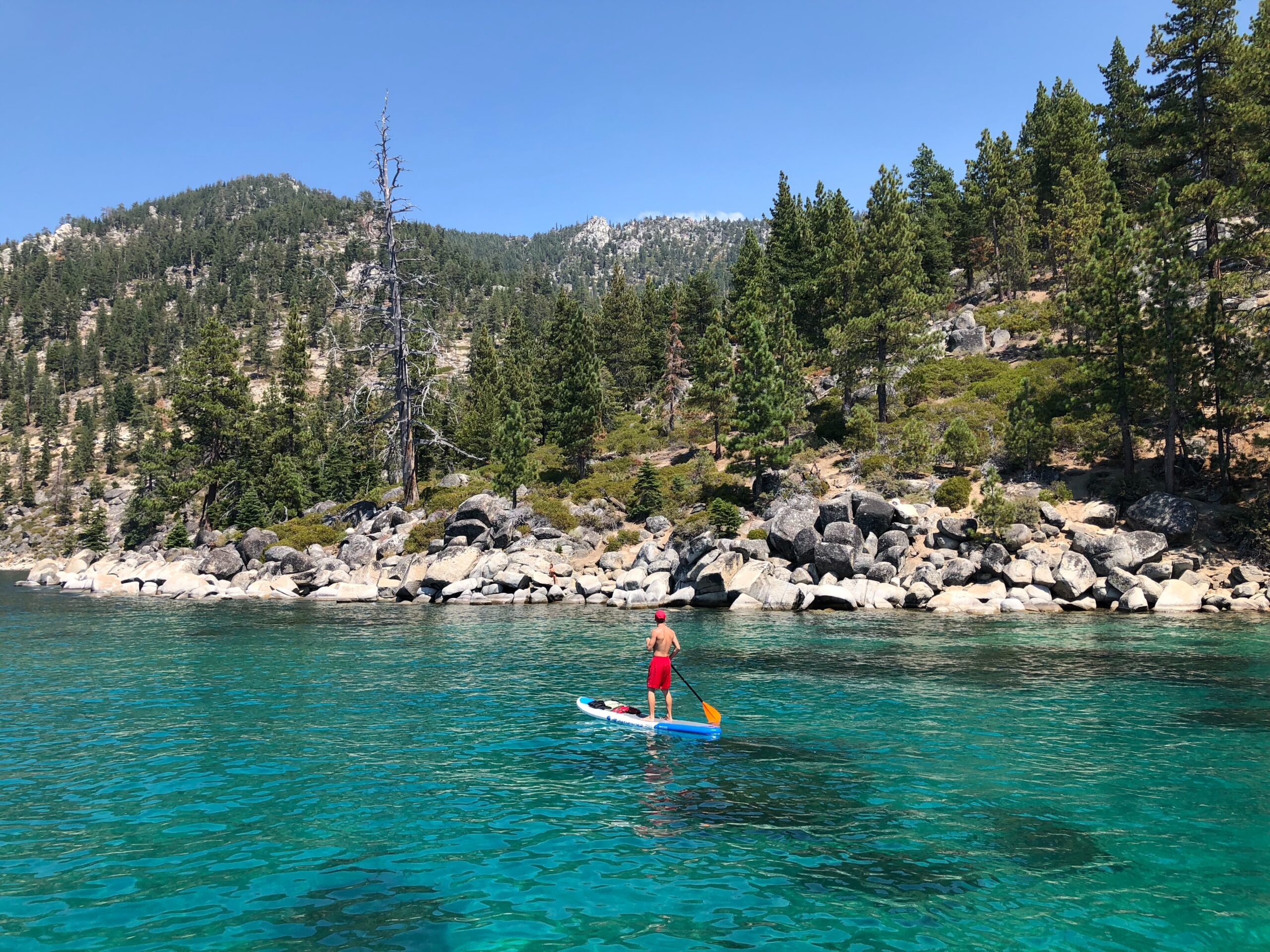 lake-tahoe-paddleboarding