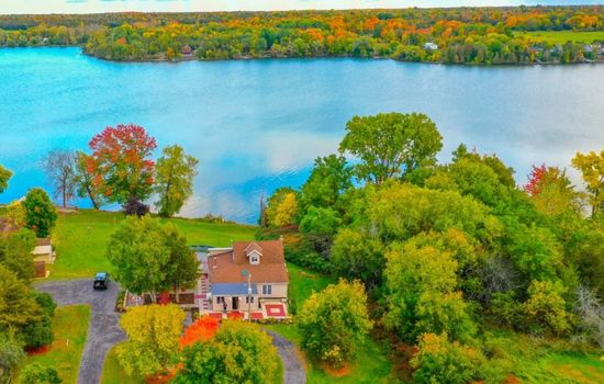 The Cozy Napanee Getaway