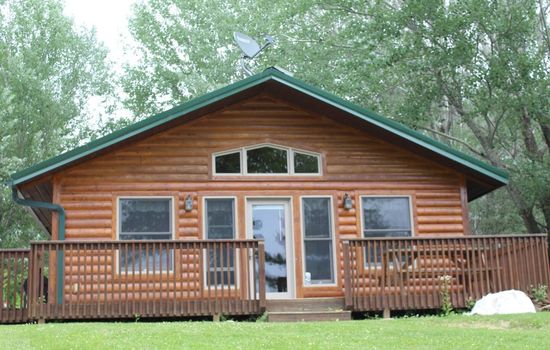 Cabin 5 - Modern Cabin with A/C and lake views - Fully handicap accessible