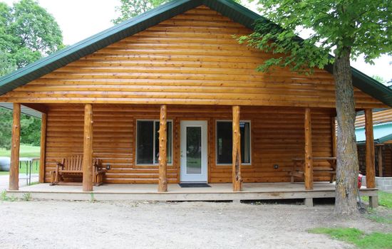 Cabin 11 - Modern open plan cabin with A/C