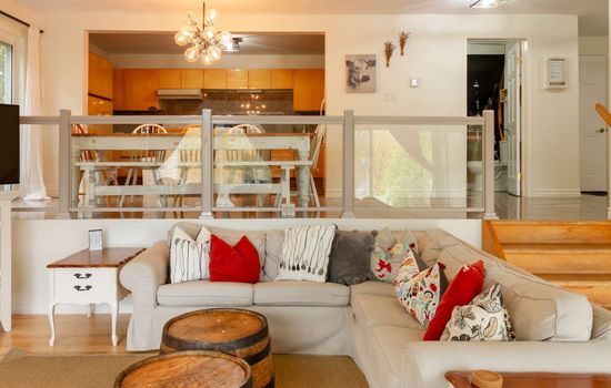 Rare 6 bedroom Gem in Picton