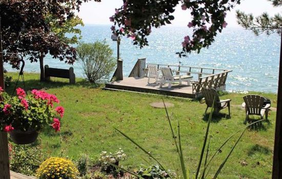Lake Ontario Waterfront Cottage