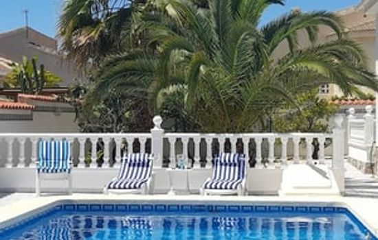 Fee4Me Villa with private pool