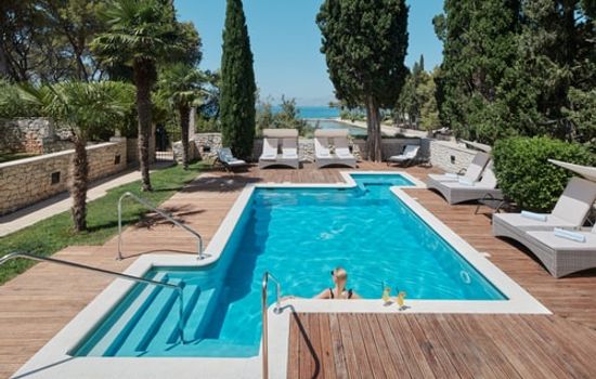 Brac Villa 1000 – Your Luxurious Island Escape