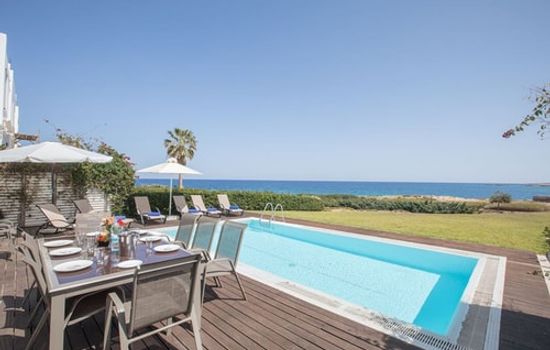 Beachfront villa close to Protaras, 1271